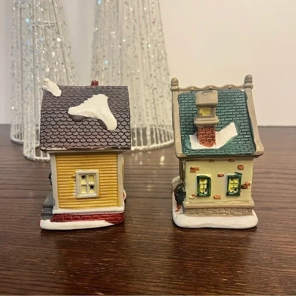 Vintage Christmas Winter Village Town Bakery House & Decorated Village House Y2K - Picture 3 of 12